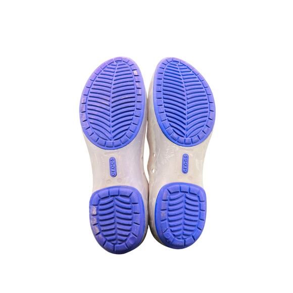 🩴 Crocs W9 White purple Open Toe Slip On Flats Lightweight Water Friendly - Picture 4 of 7
